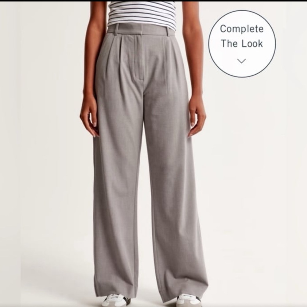 Abercrombie & Fitch Wide Leg Tailored Pants in Gray
